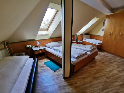 zimmerbild vierbettzimmer